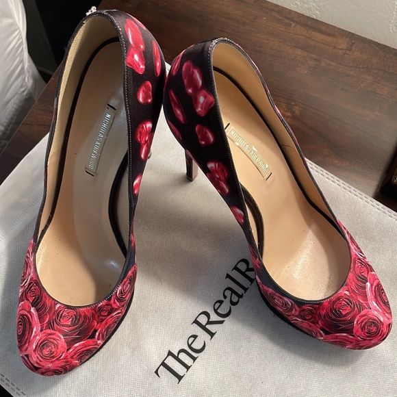 Nicholas Kirkwood Pink Satin Rose Print Platform Heels - Picture 7 of 7